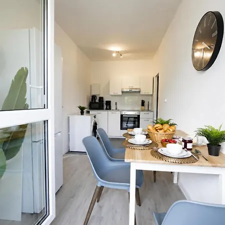 Ideal Fuer Geschaeftsreisen & Monteure - 2 Raeume Fuer 4 Pers, Einzelbetten, Kueche, Balkon, Wama Daire Halle (Saale)