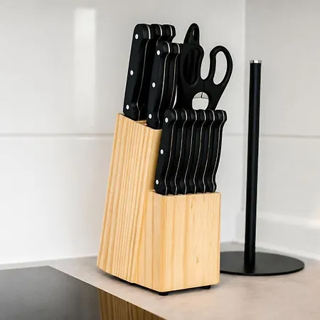 Daire Ideal Fuer Geschaeftsreisen & Monteure - 2 Raeume Fuer 4 Pers, Einzelbetten, Kueche, Balkon, Wama Halle (Saale)