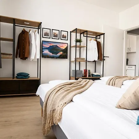 Daire Ideal Fuer Geschaeftsreisen & Monteure - 2 Raeume Fuer 4 Pers, Einzelbetten, Kueche, Balkon, Wama Halle (Saale)
